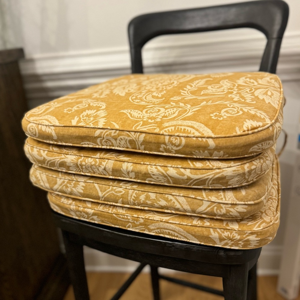 Set of 4 Pottery Barn Linen Bland Dining Chair Cushions